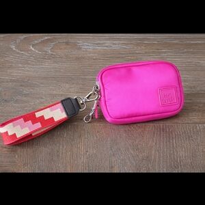 Ihkwip Wristlet with Patterned Strap